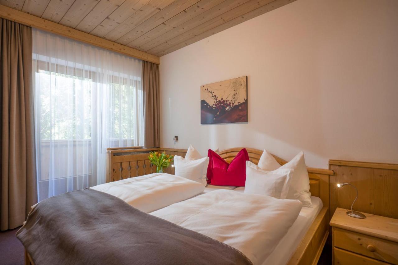 Hotel Almhof Хохфюген Экстерьер фото