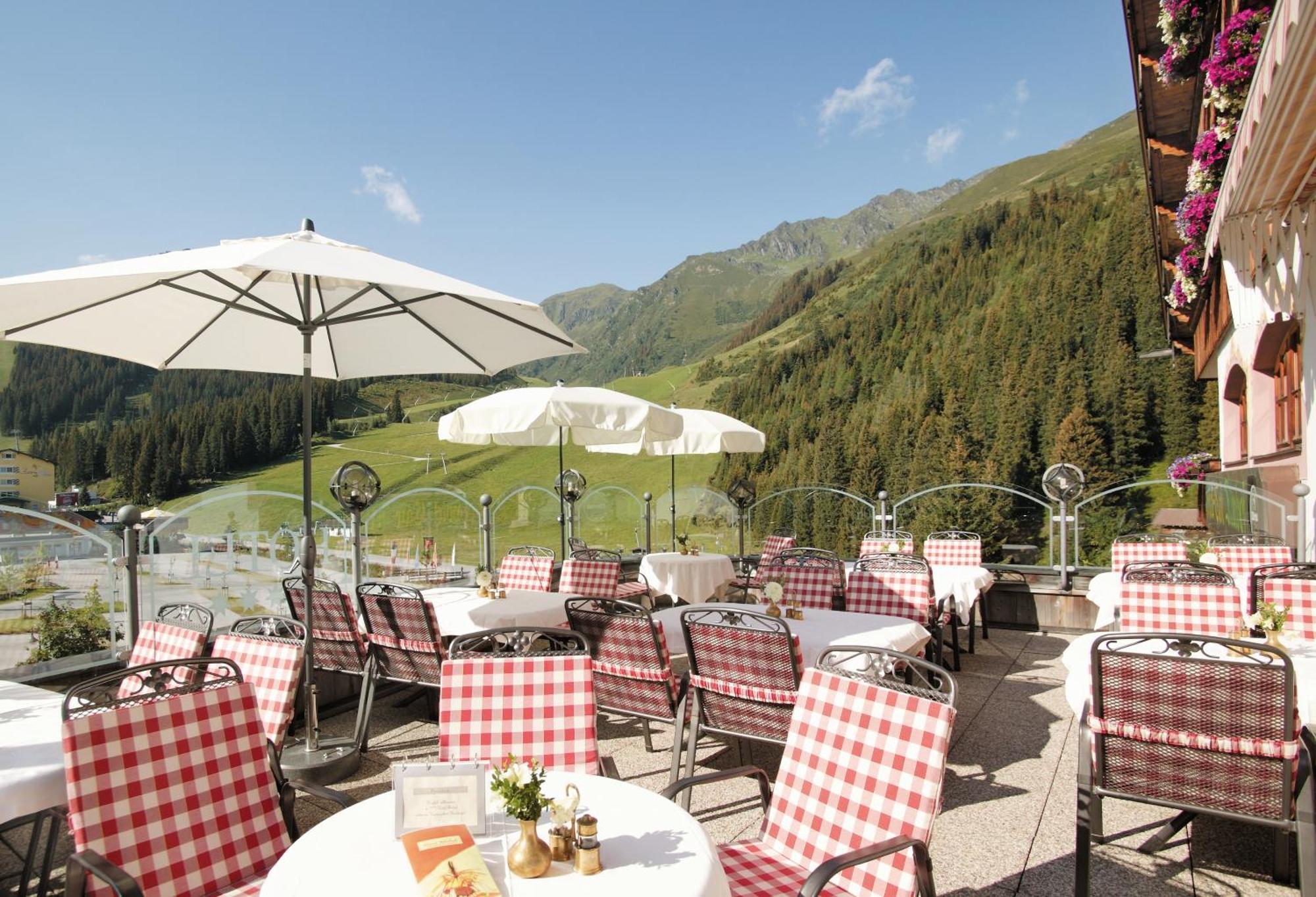 Hotel Almhof Хохфюген Экстерьер фото